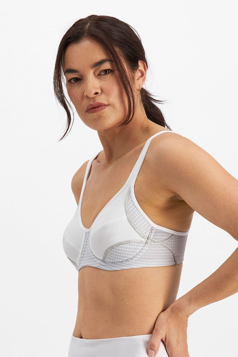 Berlei Womens Electrify Mesh Underwire Sports Bra : : Clothing,  Shoes & Accessories
