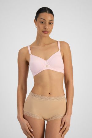 MILA (She/Her) wears size 12B and is 176cm tall with 81cm chest and 62cm waist