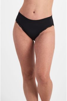 Olivia (She/Her) wears size 14 and is 178cm tall with cm chest and cm waist
