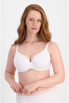 Martine (She/Her) wears size 14DD and is 175cm tall with 82cm chest and 76cm waist