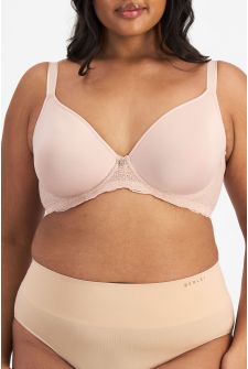 Shanaya (She/Her) wears size 14C and is 178cm tall with 110.5cm chest and 91cm waist