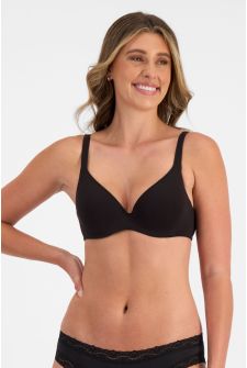 Emily (She/Her) wears size 12B and is 179cm tall with 87cm chest and 69cm waist